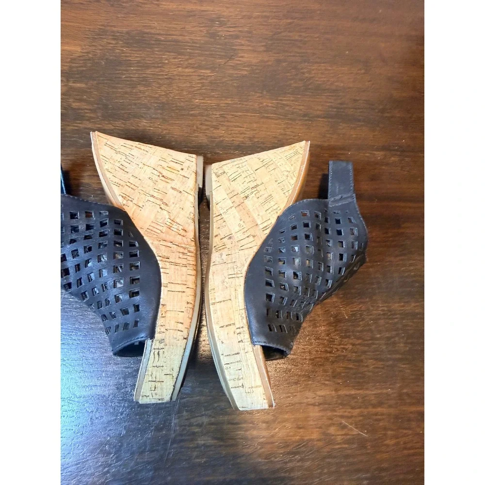 Franco Sarto Casanova Black Laser Cut Cork Wedge Platform Sandals Womens 6